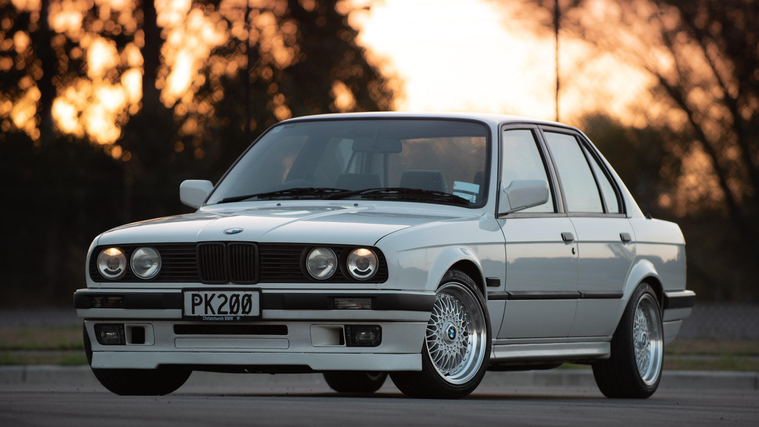 BMW E30